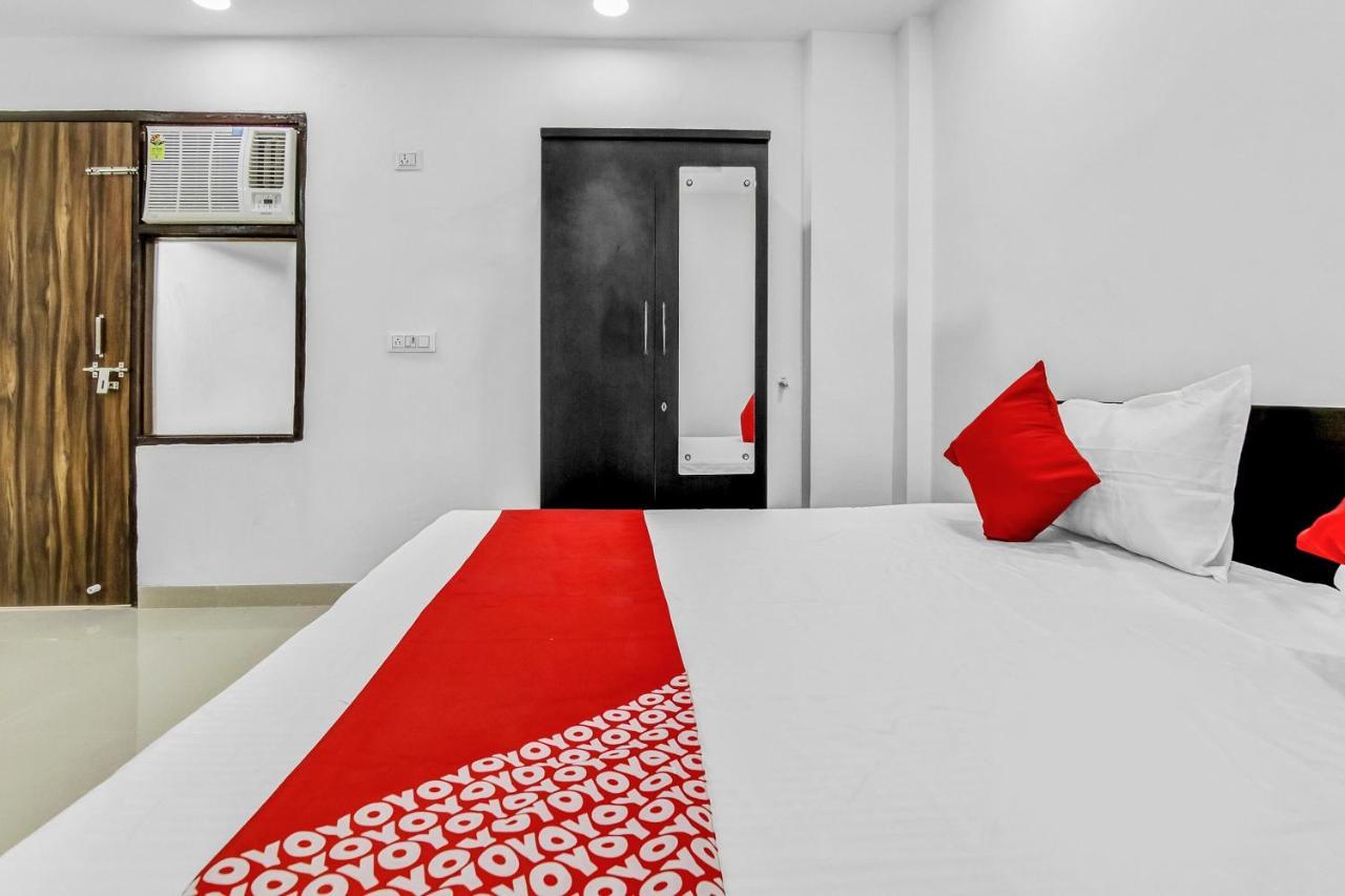 Flagship Hotel Secret Mirage Near Rithala Metro Station New Delhi Exterior foto