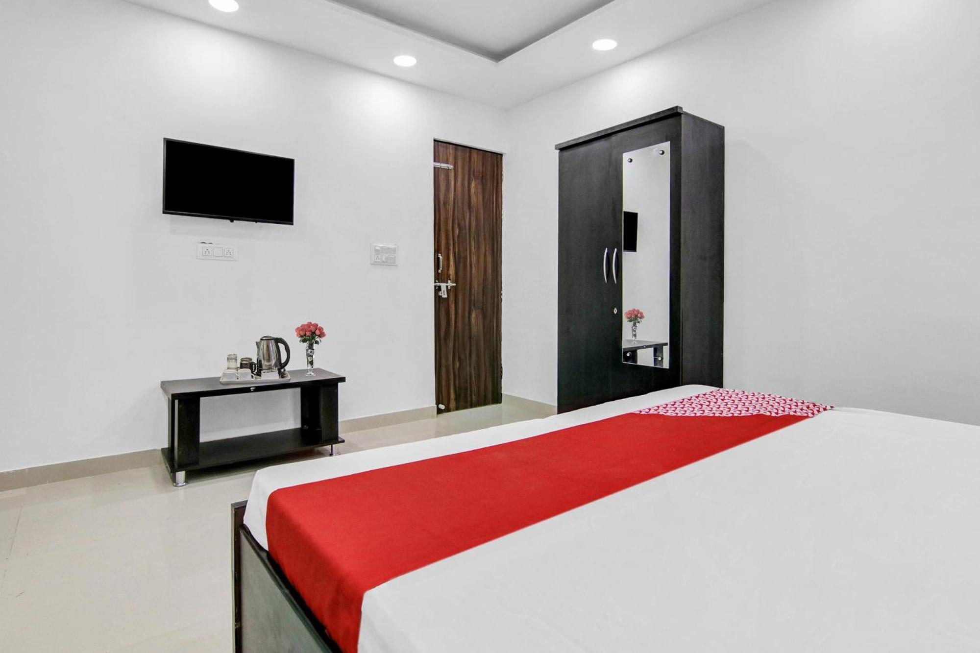 Flagship Hotel Secret Mirage Near Rithala Metro Station New Delhi Exterior foto