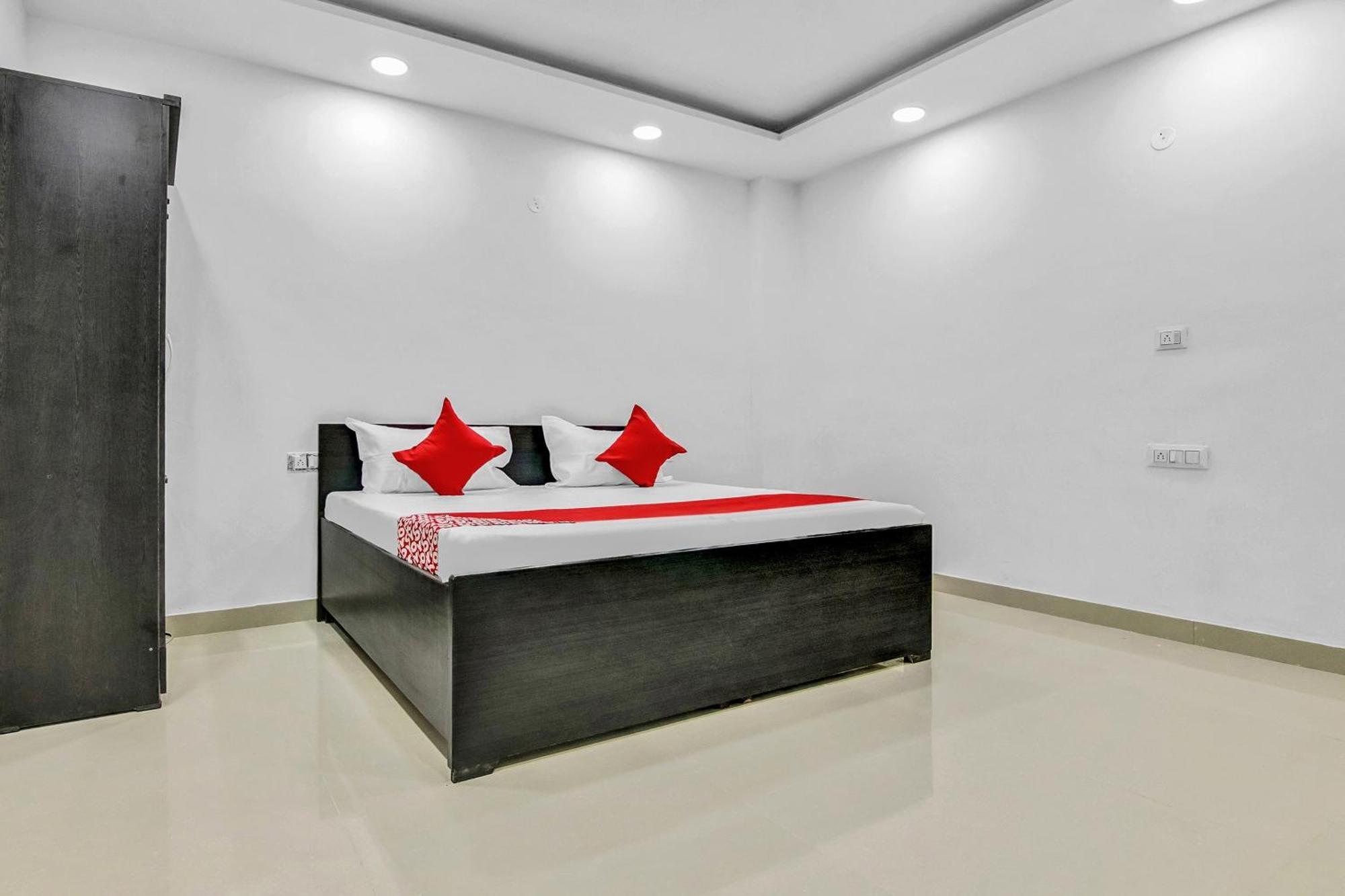 Flagship Hotel Secret Mirage Near Rithala Metro Station New Delhi Exterior foto